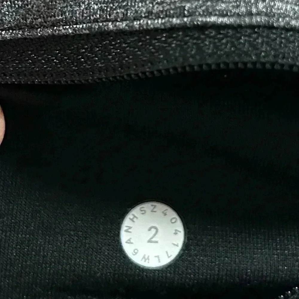 Lululemon On Your  Mark Crop - Picture 5 of 8